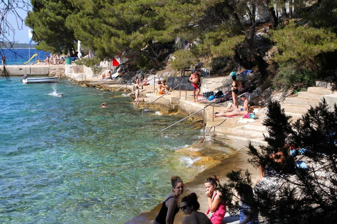 Apartments With A Parking Space Sali, Dugi Otok - 8153 Croatia