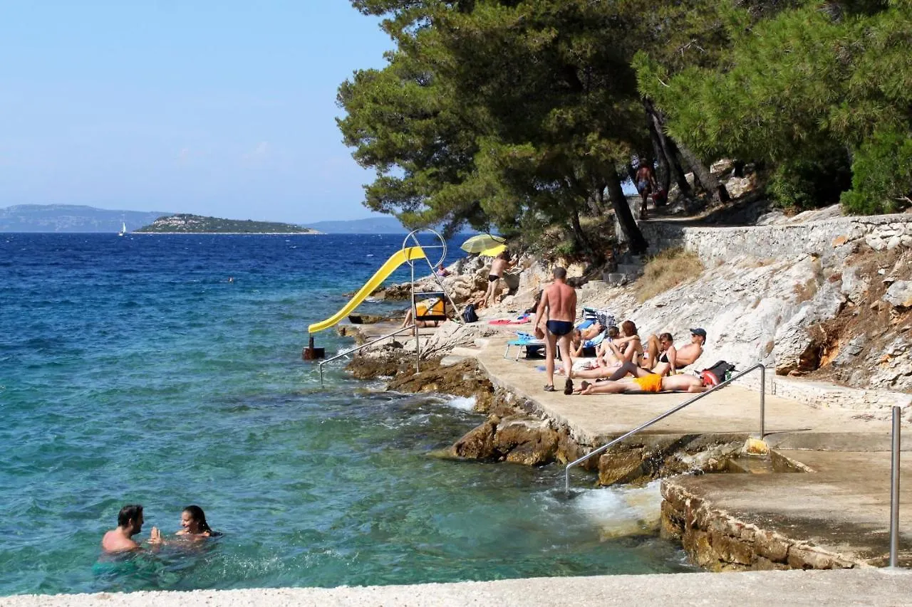 Apartments With A Parking Space Sali, Dugi Otok - 8153 0*, Sali Croatia