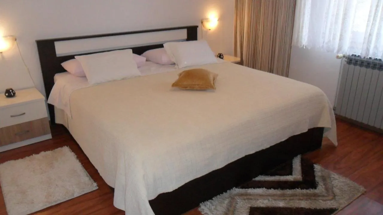 Apartments With A Parking Space Sali, Dugi Otok - 8153